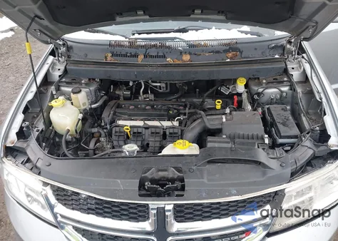 2017 Dodge Journey Sxt z USA, uszkodzony, nr VIN 3C4PDCBB9HT612053